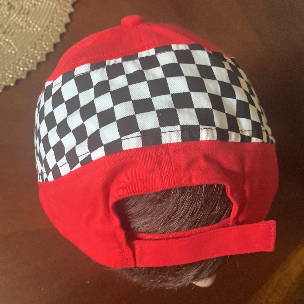 Ferrari Emblem  Cap - Picture 5 of 6